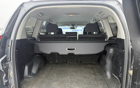 Toyota Land Cruiser Prado 150 рестайлинг 2, 2017 год, 4 100 000 рублей, 13 фотография