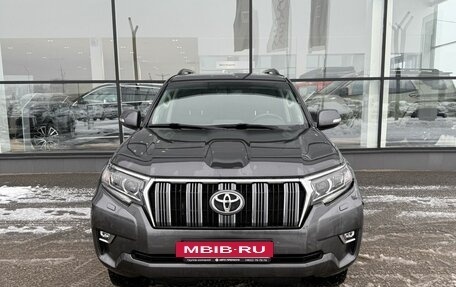 Toyota Land Cruiser Prado 150 рестайлинг 2, 2017 год, 4 100 000 рублей, 6 фотография