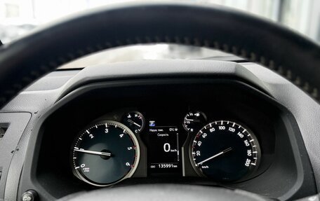 Toyota Land Cruiser Prado 150 рестайлинг 2, 2017 год, 4 100 000 рублей, 19 фотография