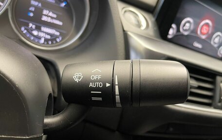 Mazda 6, 2016 год, 1 990 000 рублей, 10 фотография