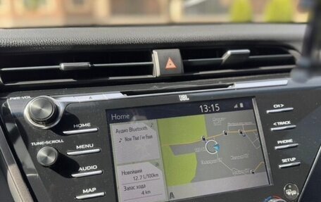 Toyota Camry, 2018 год, 2 750 000 рублей, 2 фотография