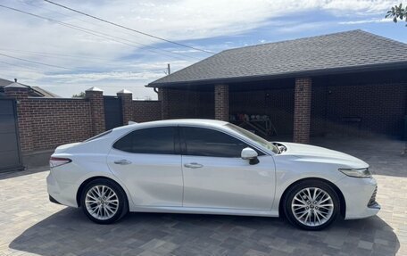 Toyota Camry, 2018 год, 2 750 000 рублей, 23 фотография