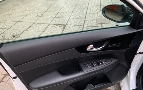 KIA Cerato IV, 2021 год, 2 320 000 рублей, 19 фотография