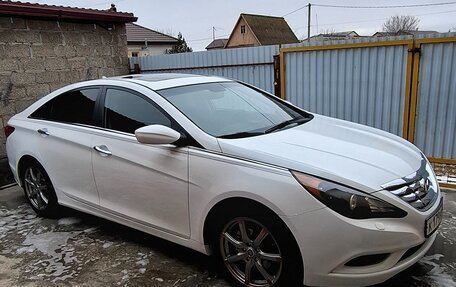 Hyundai Sonata VI, 2011 год, 1 100 000 рублей, 8 фотография