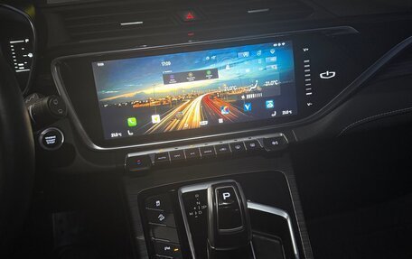 Geely Atlas, 2023 год, 2 000 000 рублей, 10 фотография