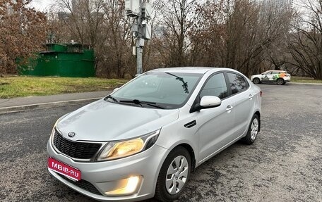 KIA Rio III рестайлинг, 2013 год, 900 000 рублей, 1 фотография