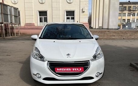 Peugeot 208 II, 2014 год, 759 000 рублей, 1 фотография