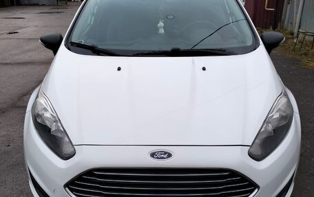 Ford Fiesta, 2015 год, 700 000 рублей, 1 фотография