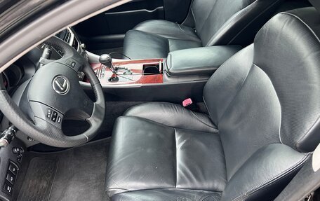 Lexus IS II рестайлинг 2, 2006 год, 1 300 000 рублей, 12 фотография