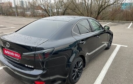 Lexus IS II рестайлинг 2, 2006 год, 1 300 000 рублей, 6 фотография