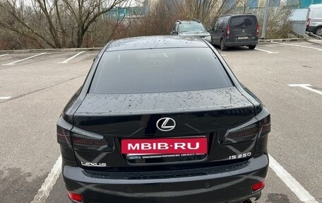 Lexus IS II рестайлинг 2, 2006 год, 1 300 000 рублей, 5 фотография