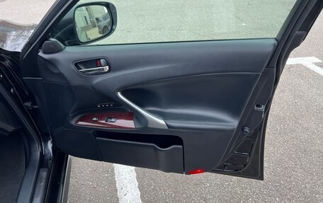 Lexus IS II рестайлинг 2, 2006 год, 1 300 000 рублей, 18 фотография