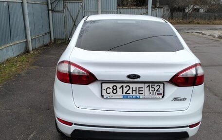 Ford Fiesta, 2015 год, 700 000 рублей, 3 фотография