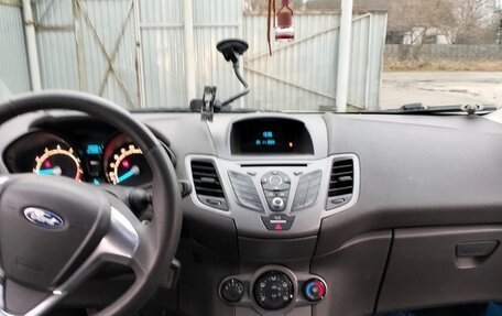 Ford Fiesta, 2015 год, 700 000 рублей, 6 фотография