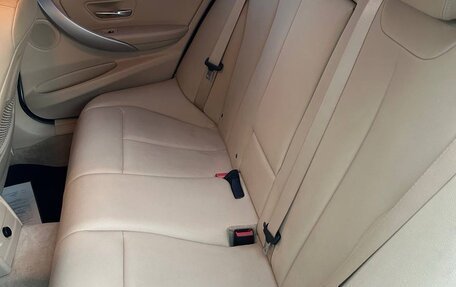 BMW 3 серия, 2015 год, 2 100 000 рублей, 13 фотография