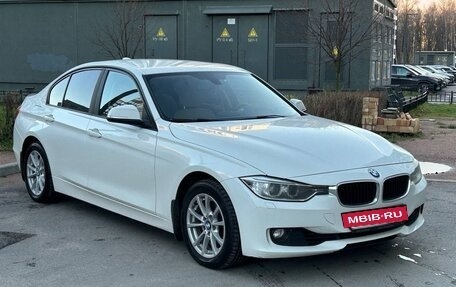 BMW 3 серия, 2015 год, 2 100 000 рублей, 10 фотография