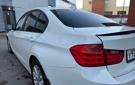 BMW 3 серия, 2015 год, 2 100 000 рублей, 32 фотография