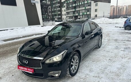 Infiniti Q70 I, 2016 год, 2 370 000 рублей, 2 фотография