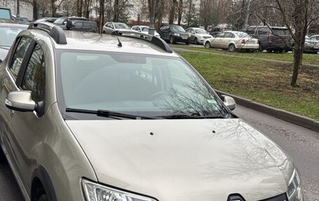 Renault Sandero II рестайлинг, 2021 год, 895 000 рублей, 2 фотография