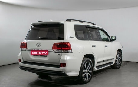 Toyota Land Cruiser 200, 2017 год, 7 370 000 рублей, 5 фотография