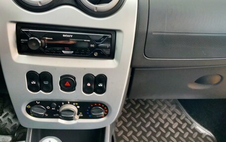 Renault Logan I, 2010 год, 665 000 рублей, 3 фотография