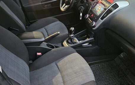 KIA cee'd I рестайлинг, 2012 год, 850 000 рублей, 8 фотография