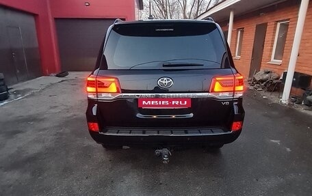 Toyota Land Cruiser 200, 2016 год, 6 100 000 рублей, 4 фотография