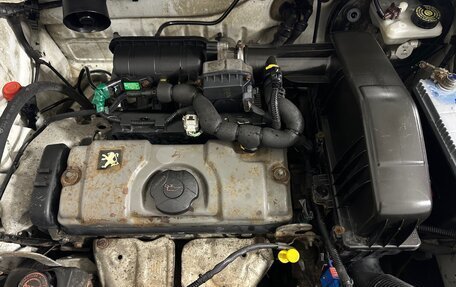 Peugeot Partner II рестайлинг 2, 2011 год, 350 000 рублей, 14 фотография