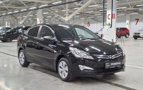 Hyundai Solaris II рестайлинг, 2016 год, 899 000 рублей, 3 фотография
