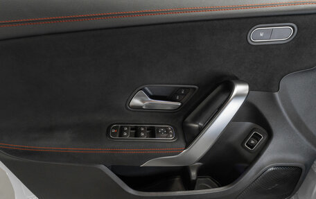 Mercedes-Benz CLA, 2019 год, 3 700 000 рублей, 13 фотография