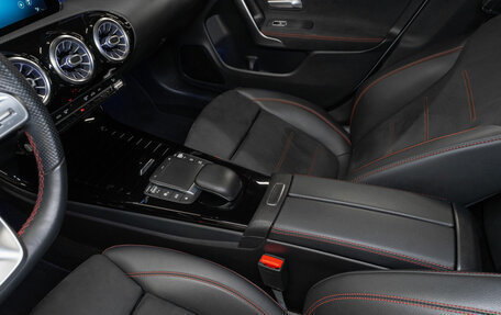 Mercedes-Benz CLA, 2019 год, 3 700 000 рублей, 15 фотография