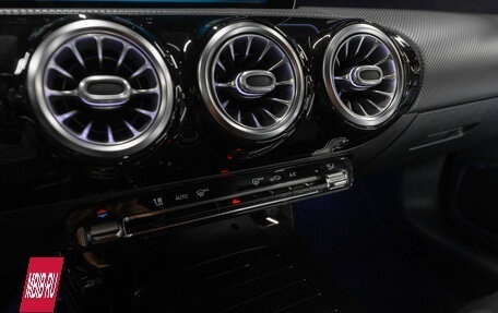 Mercedes-Benz CLA, 2019 год, 3 700 000 рублей, 17 фотография