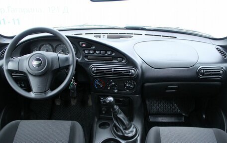 Chevrolet Niva I рестайлинг, 2017 год, 689 000 рублей, 8 фотография