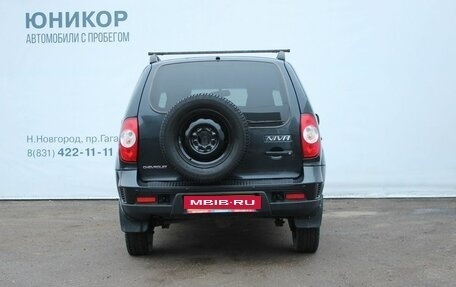 Chevrolet Niva I рестайлинг, 2017 год, 689 000 рублей, 6 фотография