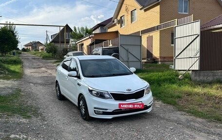 KIA Rio III рестайлинг, 2016 год, 900 000 рублей, 4 фотография
