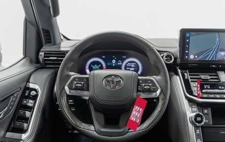 Toyota Land Cruiser, 2025 год, 15 990 000 рублей, 16 фотография