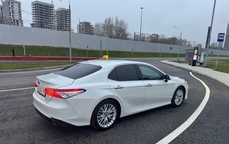 Toyota Camry, 2020 год, 3 150 000 рублей, 6 фотография