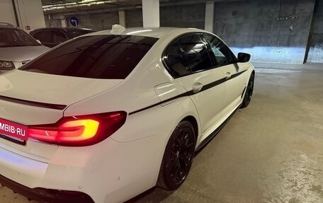 BMW 5 серия, 2021 год, 5 500 000 рублей, 5 фотография