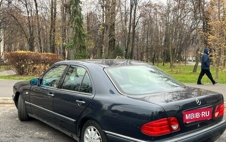 Mercedes-Benz E-Класс, 1998 год, 620 000 рублей, 5 фотография