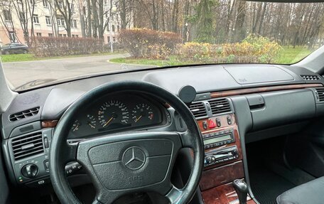 Mercedes-Benz E-Класс, 1998 год, 620 000 рублей, 16 фотография