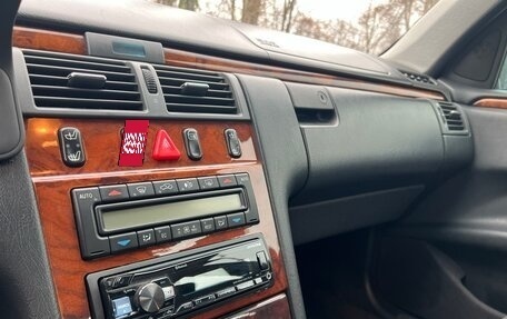 Mercedes-Benz E-Класс, 1998 год, 620 000 рублей, 17 фотография