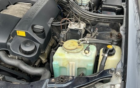 Mercedes-Benz E-Класс, 1998 год, 620 000 рублей, 29 фотография