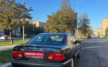 Mercedes-Benz E-Класс, 1998 год, 620 000 рублей, 34 фотография
