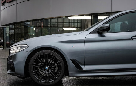 BMW 5 серия, 2018 год, 3 299 000 рублей, 2 фотография