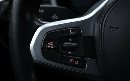 BMW 5 серия, 2018 год, 3 299 000 рублей, 14 фотография