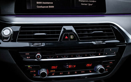 BMW 5 серия, 2018 год, 3 299 000 рублей, 18 фотография