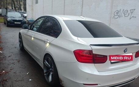 BMW 3 серия, 2012 год, 1 600 000 рублей, 16 фотография