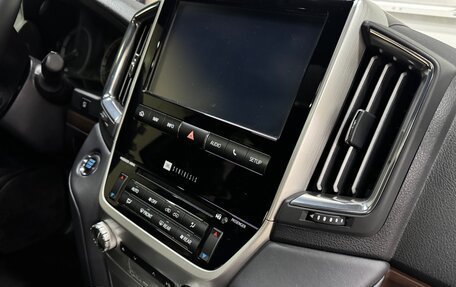 Toyota Land Cruiser 200, 2018 год, 7 500 000 рублей, 31 фотография
