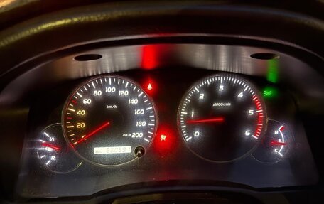 Toyota Land Cruiser Prado 120 рестайлинг, 2004 год, 2 000 000 рублей, 15 фотография