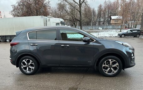 KIA Sportage IV рестайлинг, 2018 год, 2 300 000 рублей, 3 фотография
